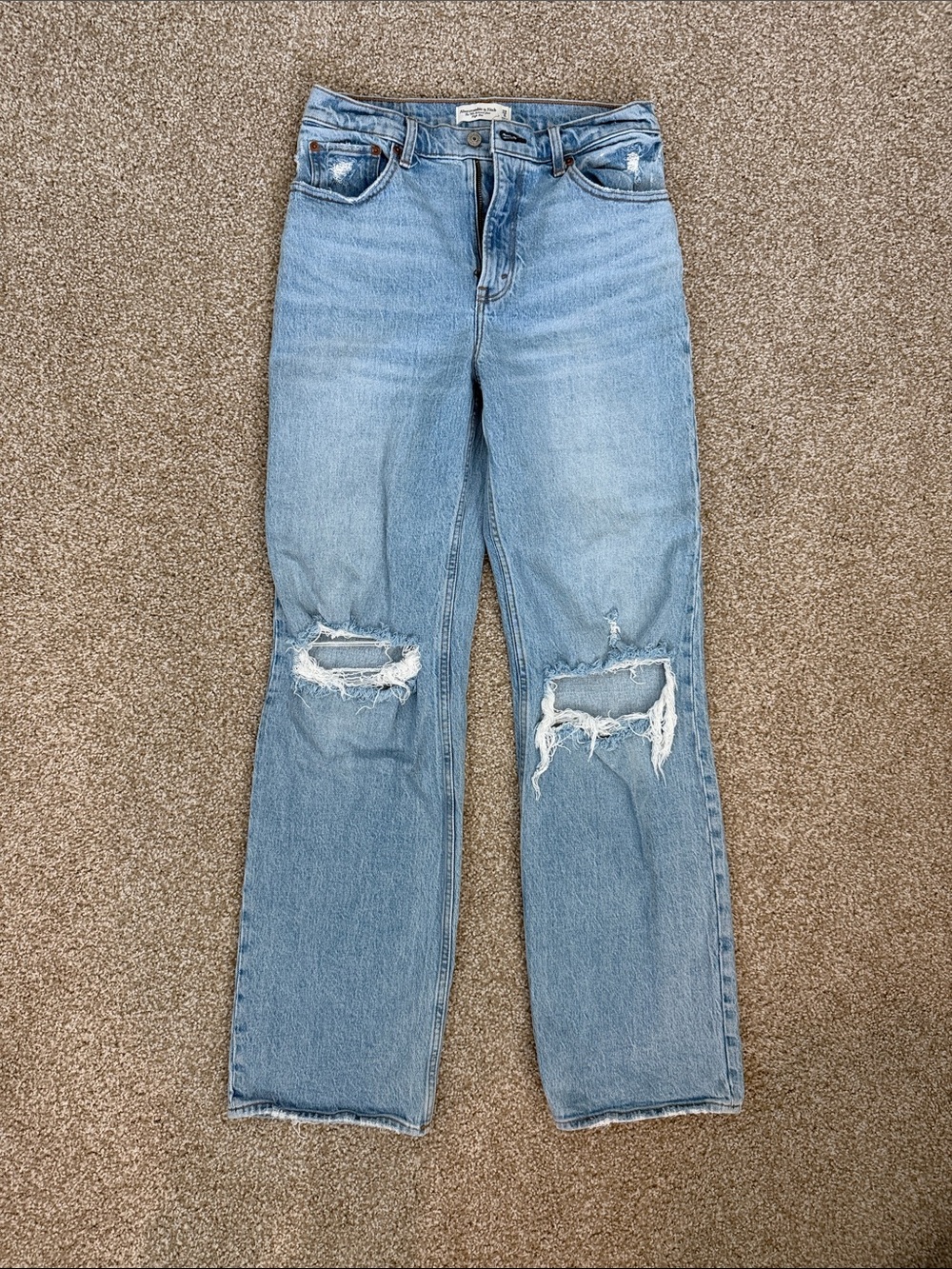 Abercrombie & Fitch Women’s Light Blue The 90’s Relaxed High Rise Jean